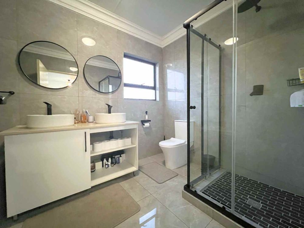 Master Ensuite