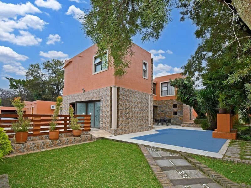 Riley Close - Photo 1