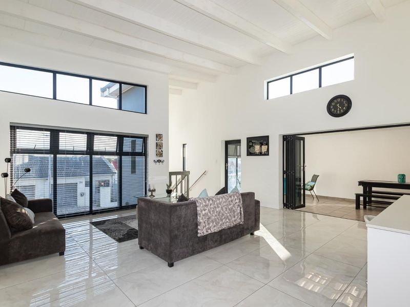 Location, Modern , Income generating - Photo 8