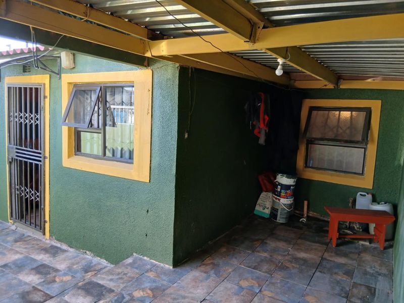Stunning Property for Sale in Khayelitsha - R600,000 - Photo 4
