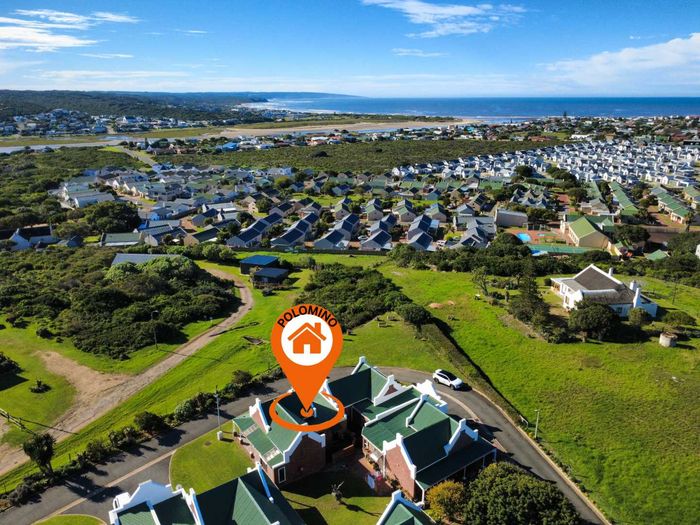 Property #2502331, Townhouse For Sale in Still Bay West