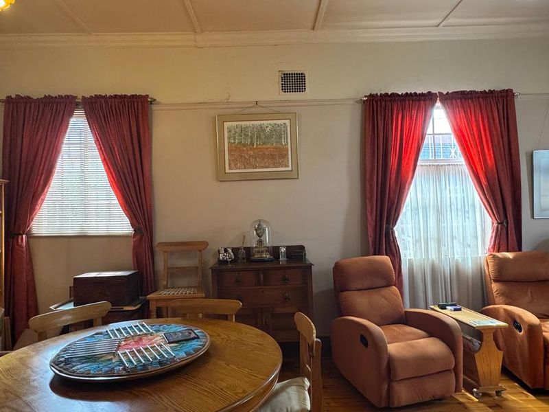 Charming 3-Bedroom Home for Sale - Photo 3