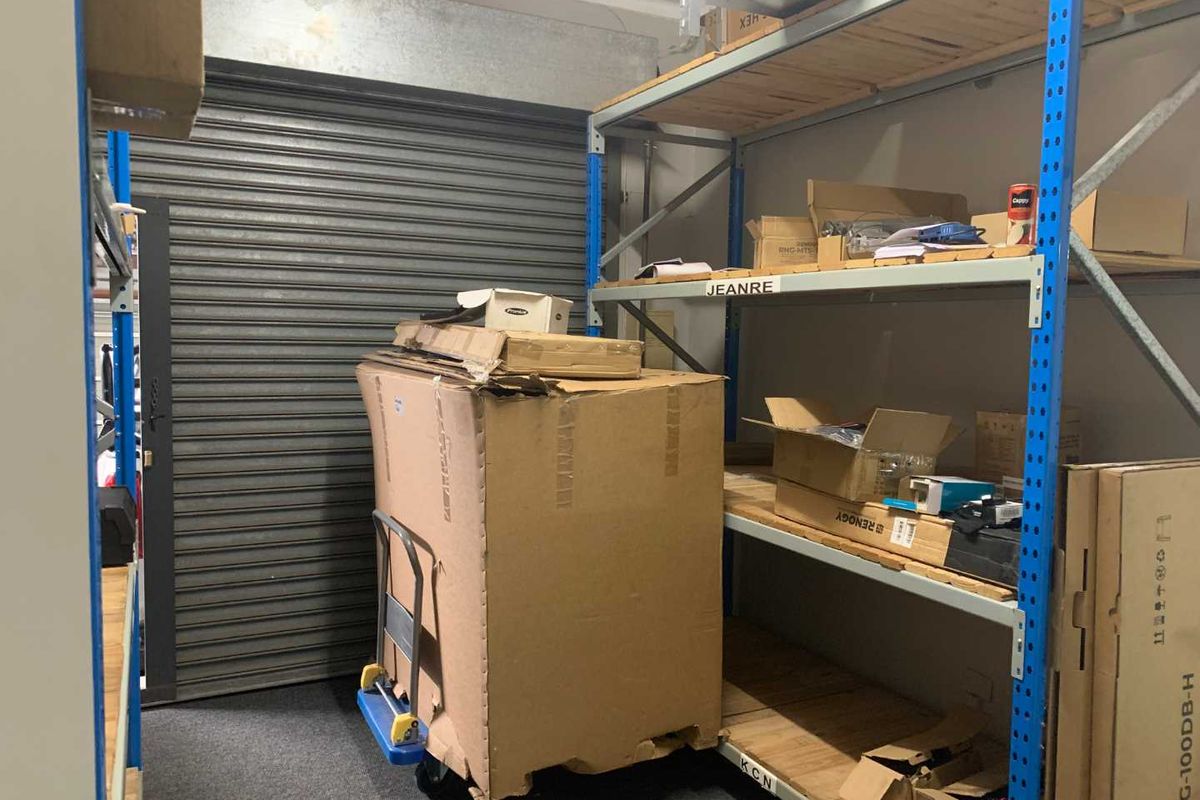 Convenient Ground Floor Offices with Secure Garages & Storage - Photo 5