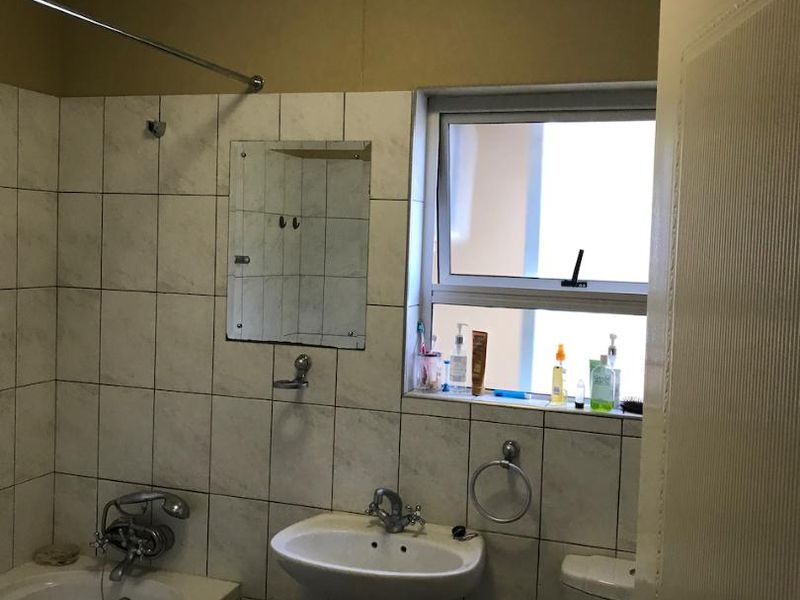 Lock-up-and-go Townhouse in Klein Windhoek FOR RENT - Photo 7