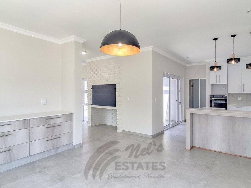 Newly Built Home with Separate Flat For Sale in Ocean View, Swakopmund - Photo 8