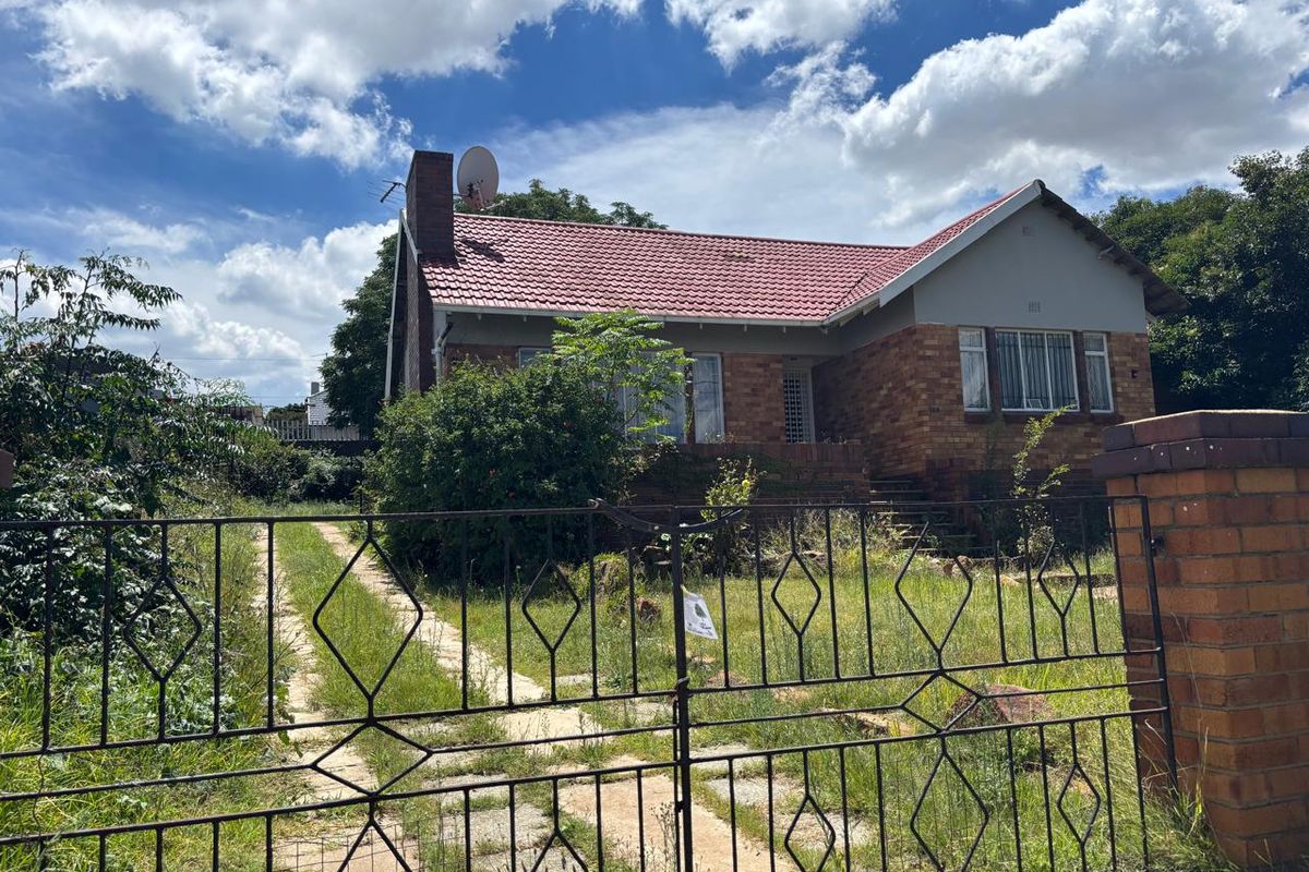 3 Bedroom 1 Bathroom House for sale in Linmeyer - Photo 3