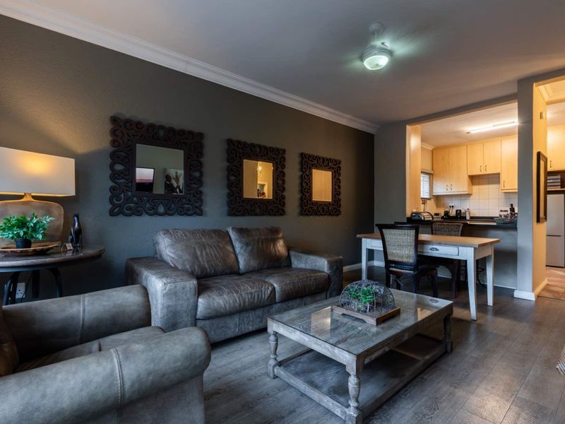 Well Located 1 Bedroom Apartment - Photo 3