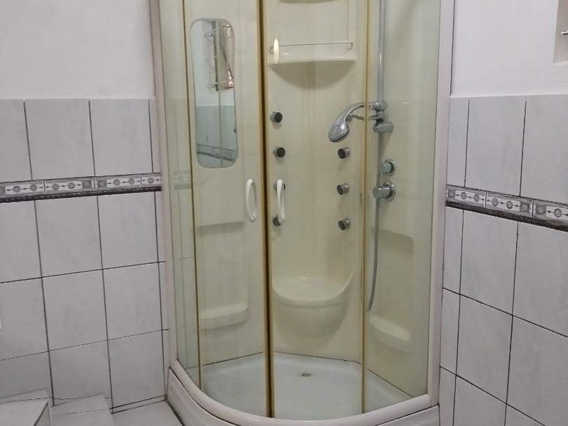 A BACHELOR UNIT FOR RENTAL - Photo 5