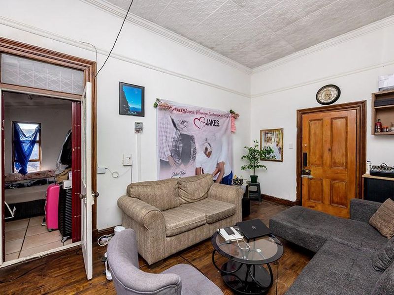 Investment Opportunity: Spacious 7 Bedroom House in Vasco Estate, Goodwood - Photo 4