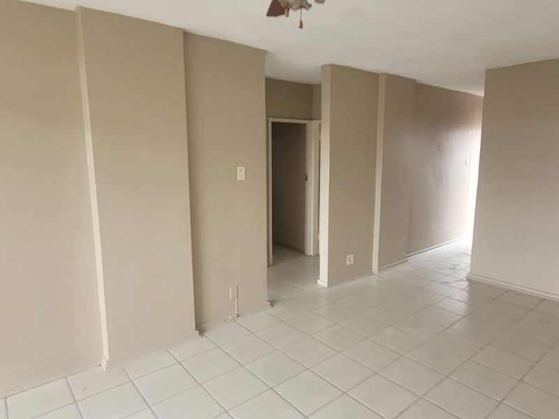 Sunnyside Gem: Ideal Home or Lucrative Investment! - Photo 4