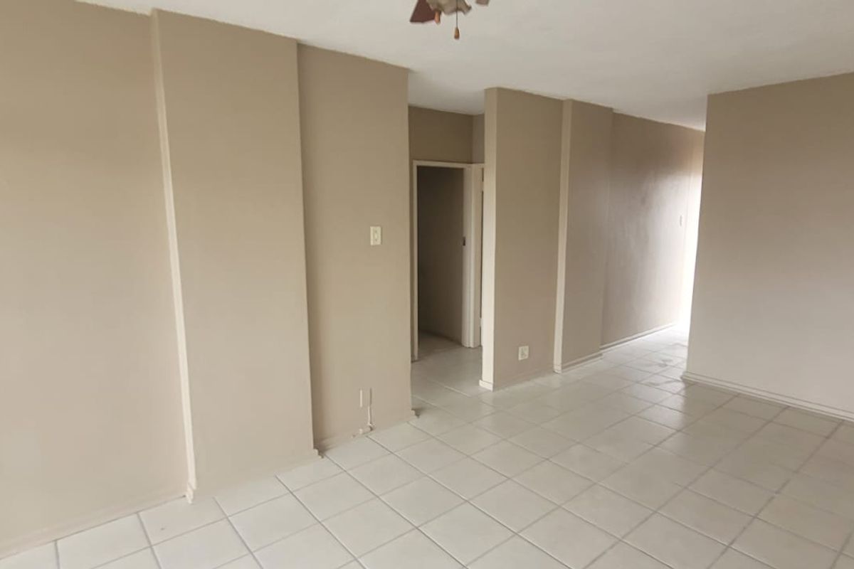 Sunnyside Gem: Ideal Home or Lucrative Investment! - Photo 4