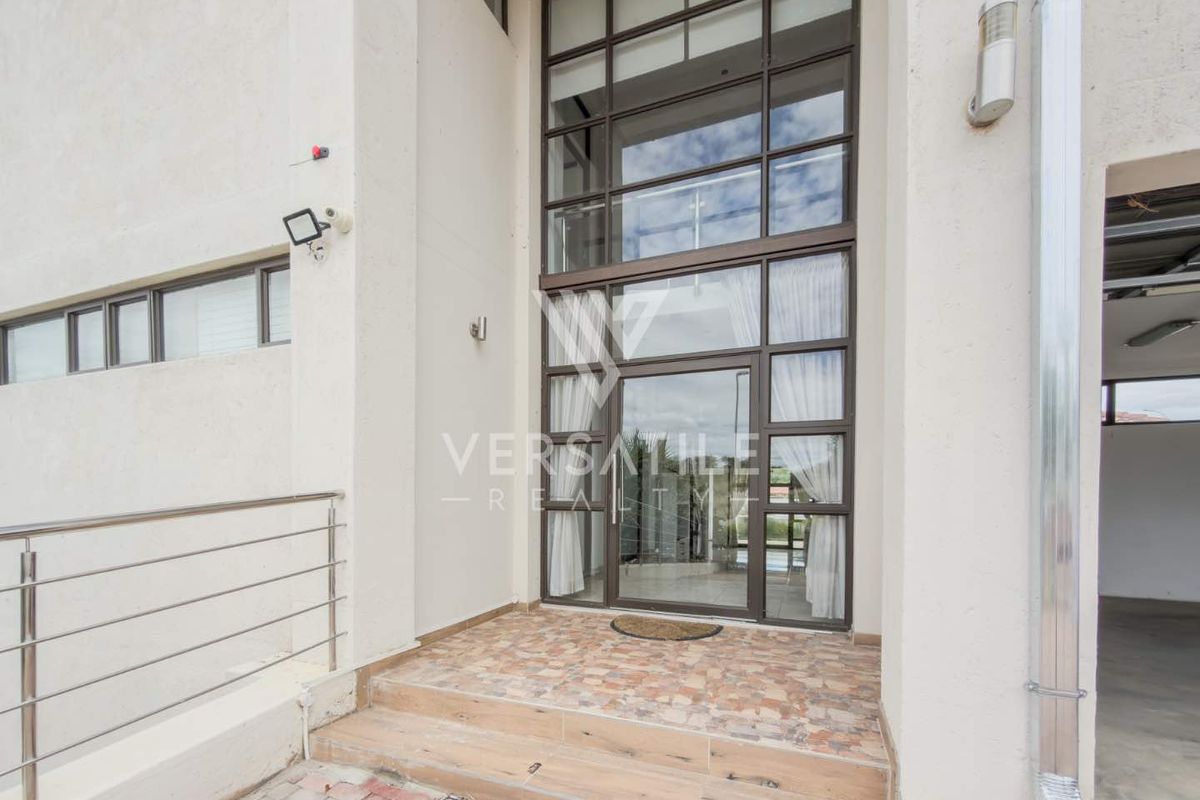 6 Bedroom House with Space for Everyone, Comfort in Every Corner - Photo 2