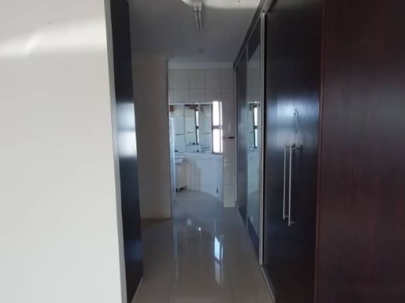 🏡 Double Storey House for Sale - Photo 10