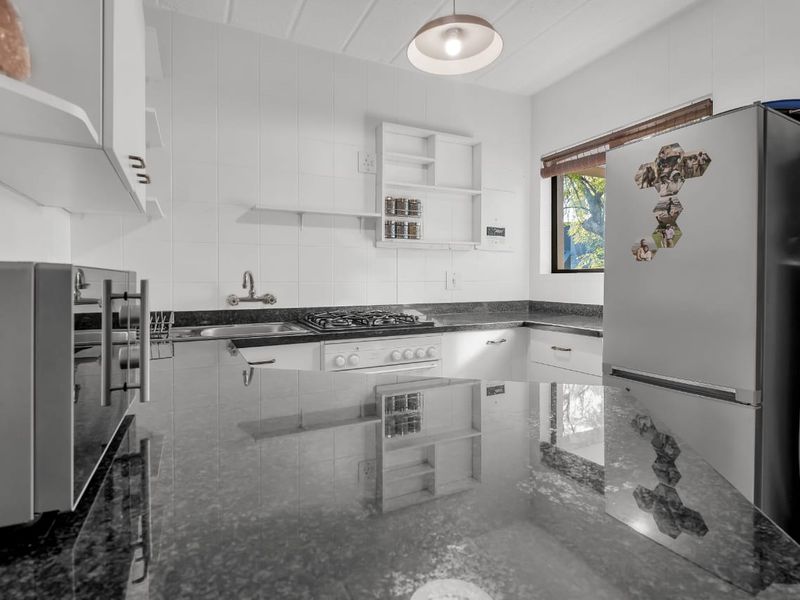 BEAUTIFUL ONE BEDROOM APARTMENT IN PARKTOWN NORTH TO RENT - Photo 6