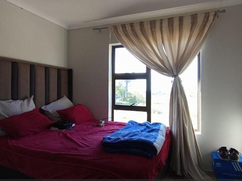 2 Bedroom Apartment For Sale - Photo 6