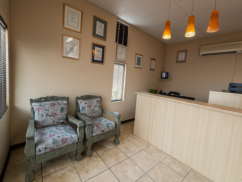 Rare 2-in-1 Office Opportunity in Westdene!!! - Photo 2