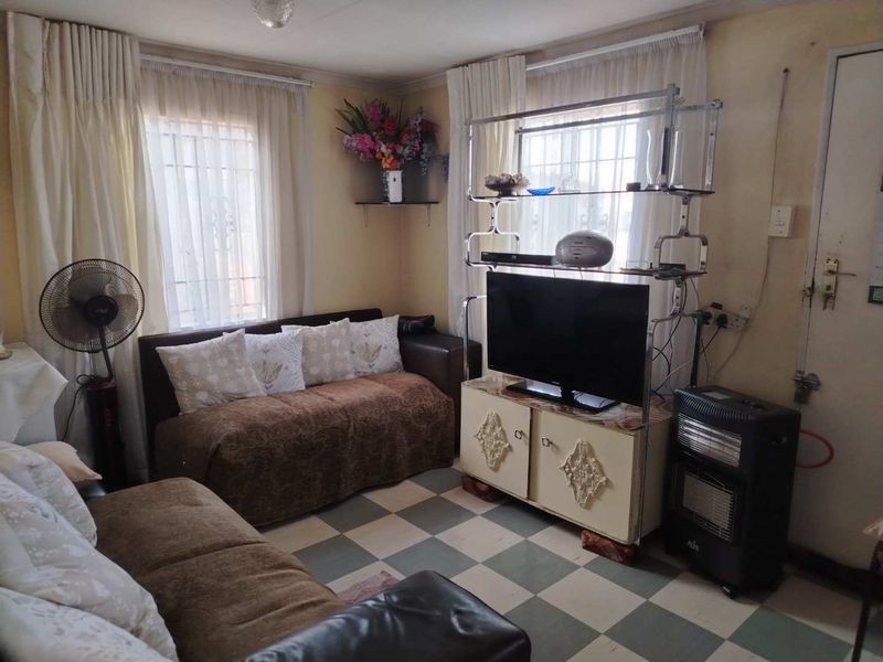 Charming Home for First-Time Buyers - Stylish and Cozy! - Photo 7