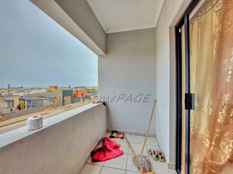 Kuisebmond Walvis Bay: 2 Bedr Apartment in Fox Village is for sale - Photo 5