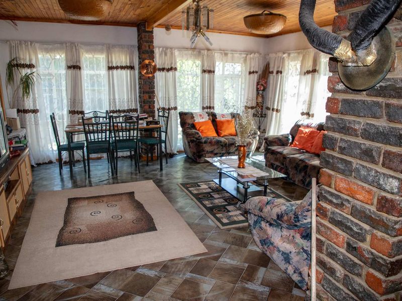 TWO PROPERTIES FOR THE PRICE OF ONE! 4 Bedroom with Flat - Business Rights - Photo 4