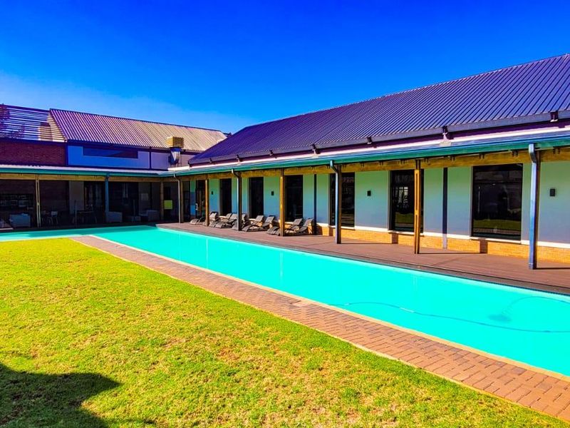 "Elegant property nestled in the fauna of Carlswald, Midrand." - Photo 6
