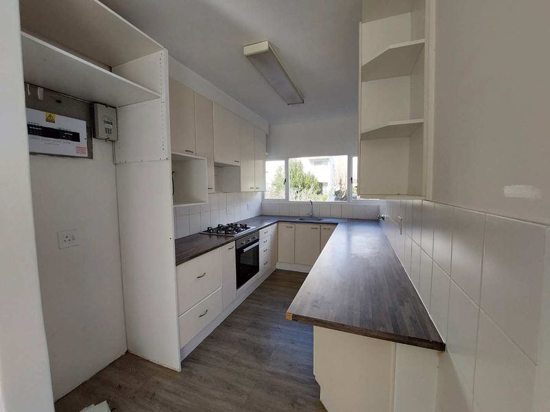 Spacious 3-Bedroom Apartment To Rent - Photo 6