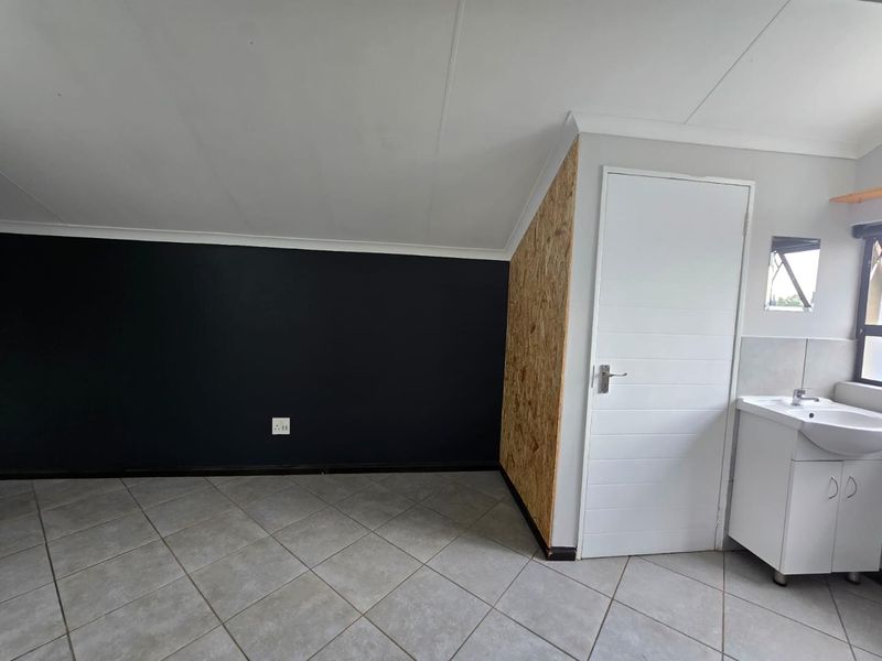 Secure & modern first floor unit for sale in Norton Home Estates - Photo 9