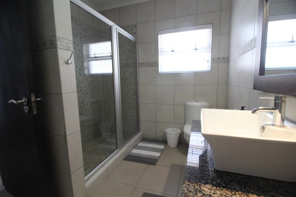 4th bedroom en-suite