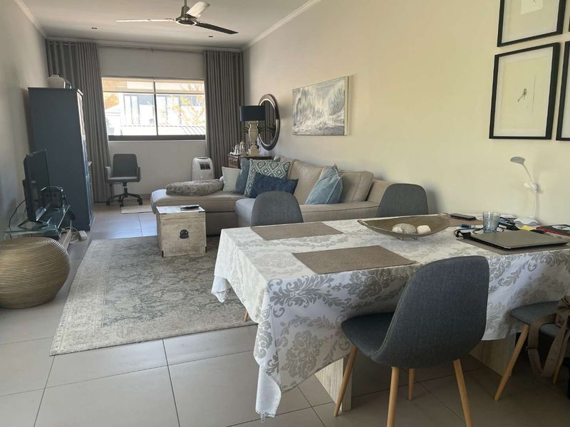 VERY ATTRACTIVE 1 BEDROOM APARTMENT - Photo 2
