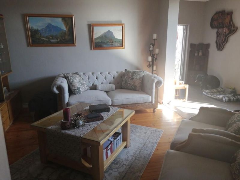 HUGE - BEAUTIFUL - PERFECT LOCATION - CENTRAL SWAKOPMUND - Photo 8