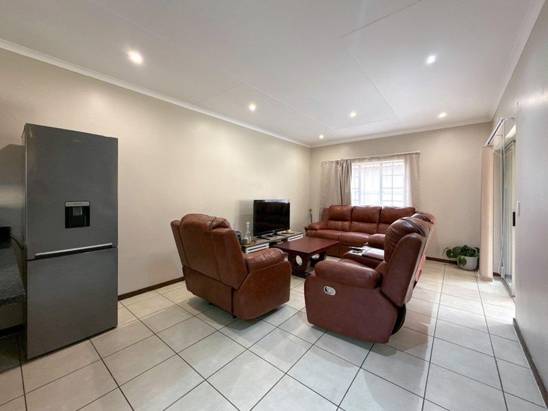 Prime Investment! Ideal for strong rental yields! - Photo 9