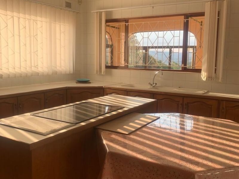 Eleven Bedrooms house to Let in Reservoir Hills ???? - Photo 3