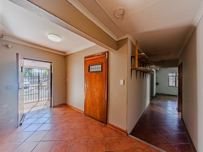 PRIME COMMERCIAL PROPERTY IN THE HEART OF RIVIERA - Photo 3