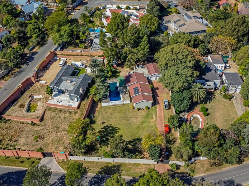 4 Bedroom Standalone House on a 2005 sqrm land in Bryanston West – Ideal for Developers for Investment - Photo 3