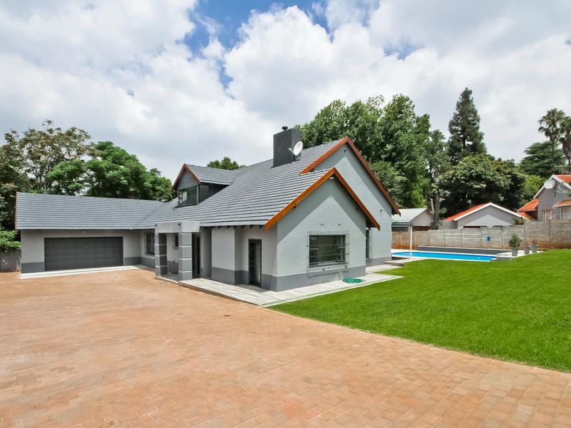 Timeless Charm Meets Modern Luxury! - Photo 1