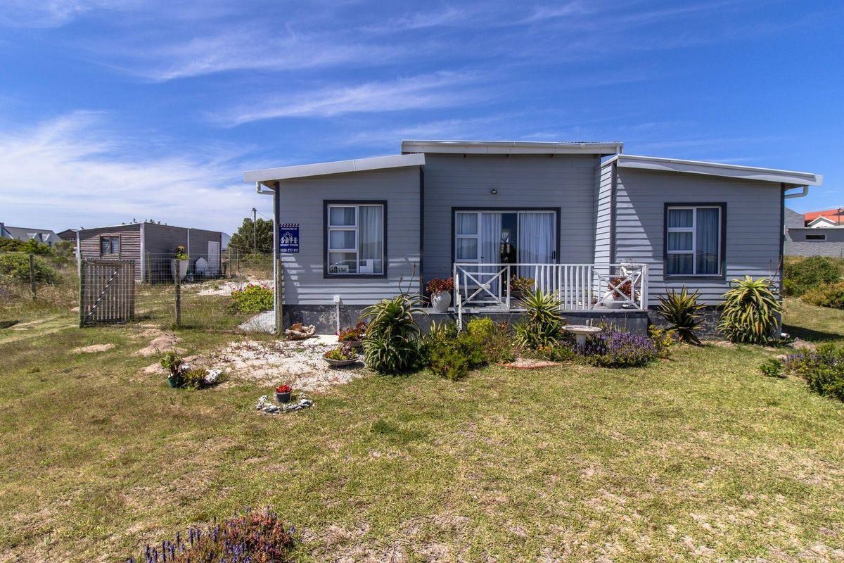 Four Bedroom Holiday Home - De Kelders - Photo 2