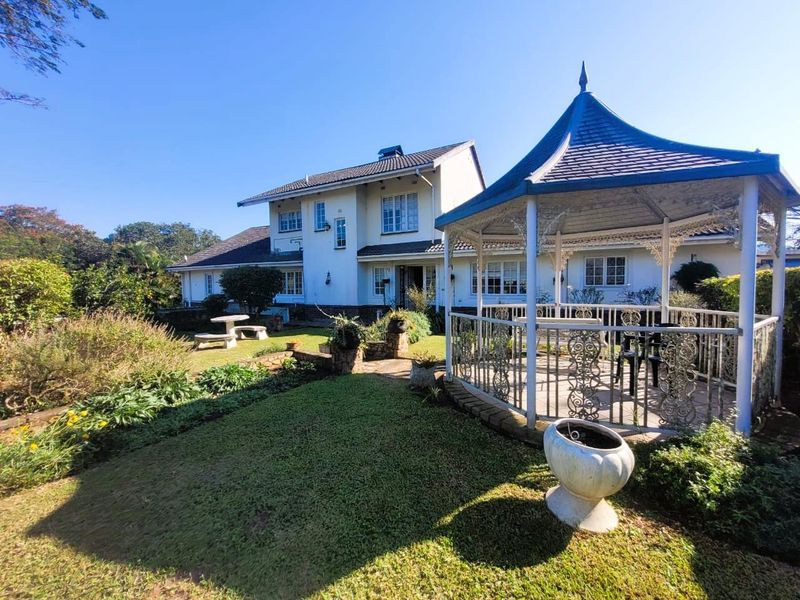 Charming Double-Volume 2-Bedroom Home with Study – Available to Rent - Photo 1