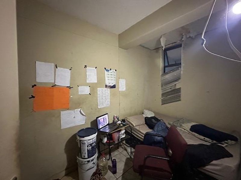 Spacious 4-Bedroom Apartment for Sale in Arcadia - Photo 8