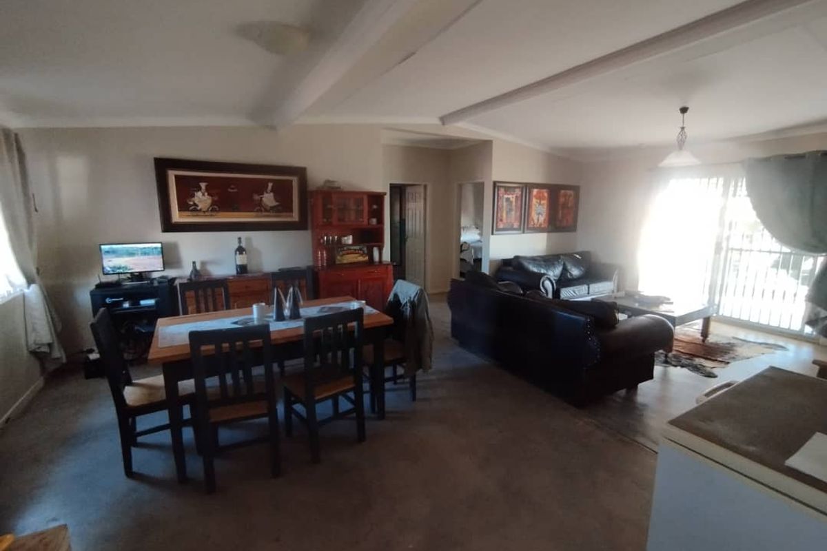 FOR SALE : AGRICULTURAL / GAME SMALL HOLDING, NAMIBIA - Photo 3