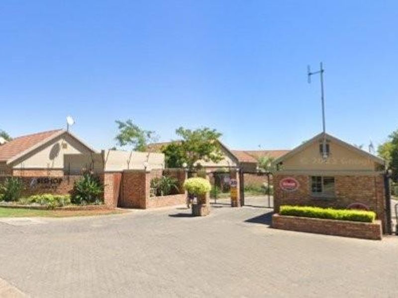2 BEDROOM FLAT TO RENT IN EQUESTRIA - Photo 2
