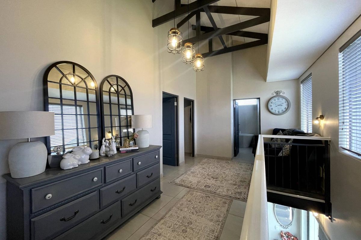 Midstream Meadows - Jewel of a home - Photo 2