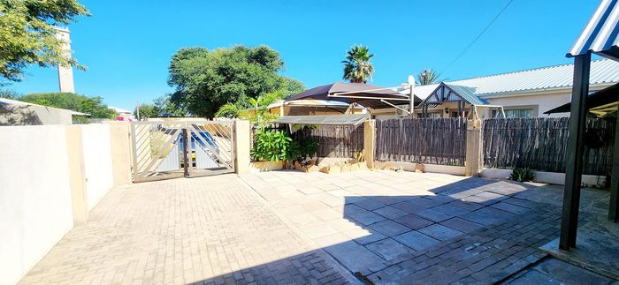 Property #2219675, Townhouse For Sale in Okahandja Central