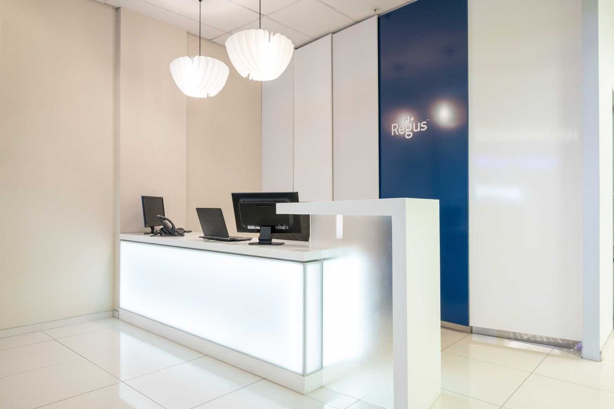 All-inclusive access to professional office space for 2 persons in Regus Dainfern, Maroun Square. - Photo 3