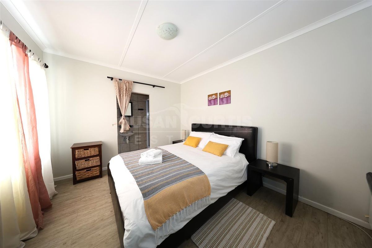 Perfect Holiday Home or Lucrative Investment Property! - Photo 2