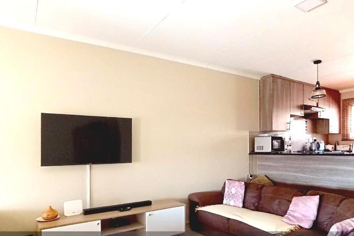 3 Bedroom House - Photo 5