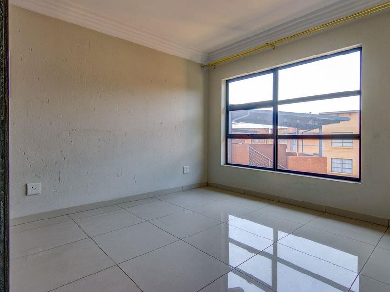 Luxury Meets Safety in This Modern Family Apartment! - Photo 10