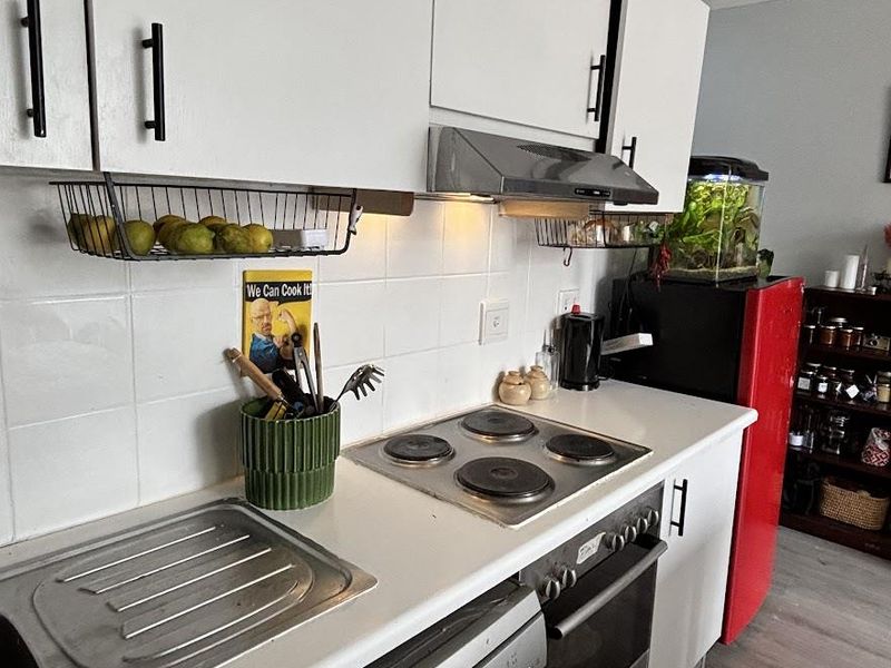 Stunning Four Seasons Apartment! - Photo 4