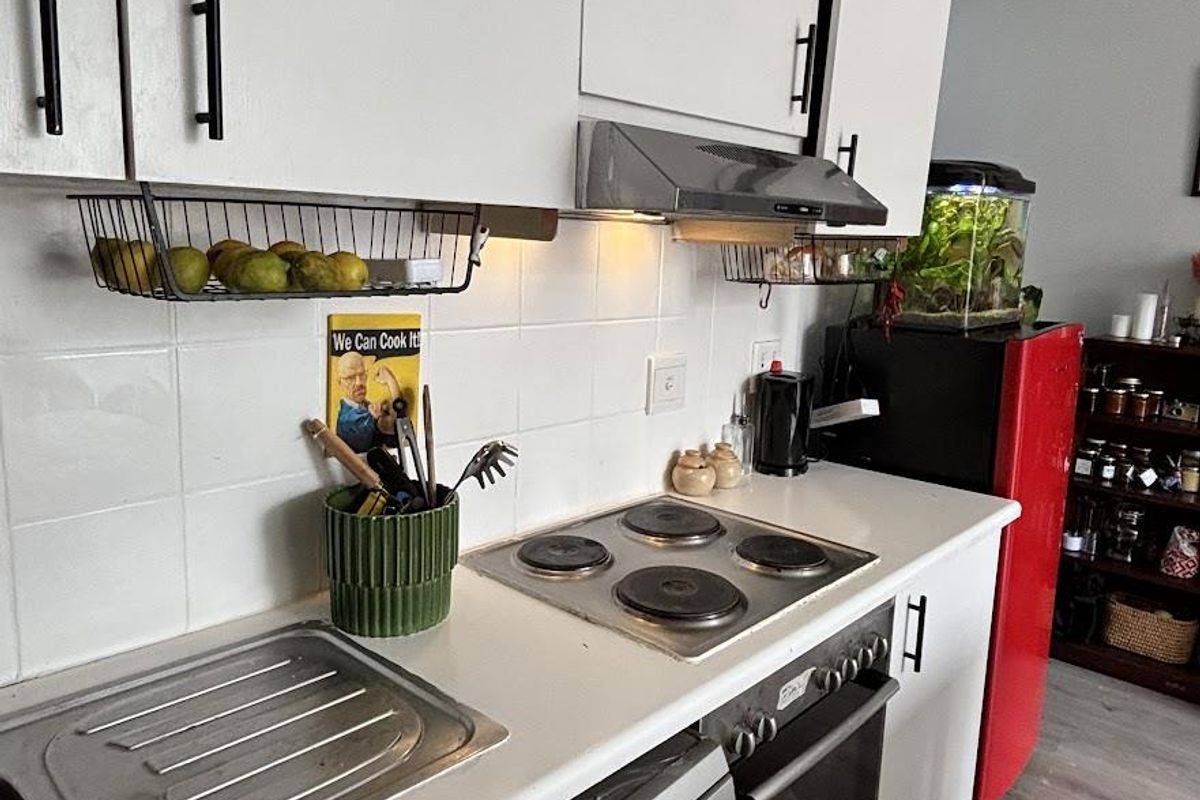 Stunning Four Seasons Apartment! - Photo 4