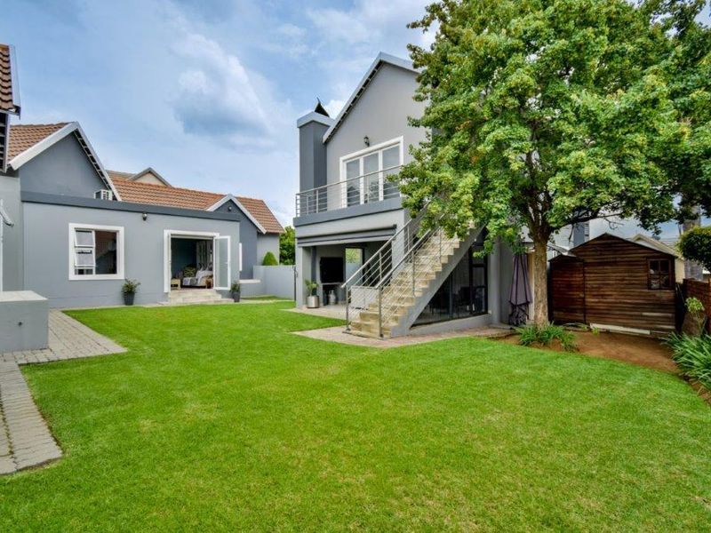 SECURE ESTATE LIVING - Photo 2