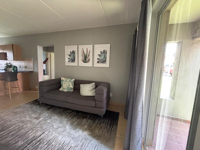 2 Bedroom Unit for sale in Germiston - Photo 3