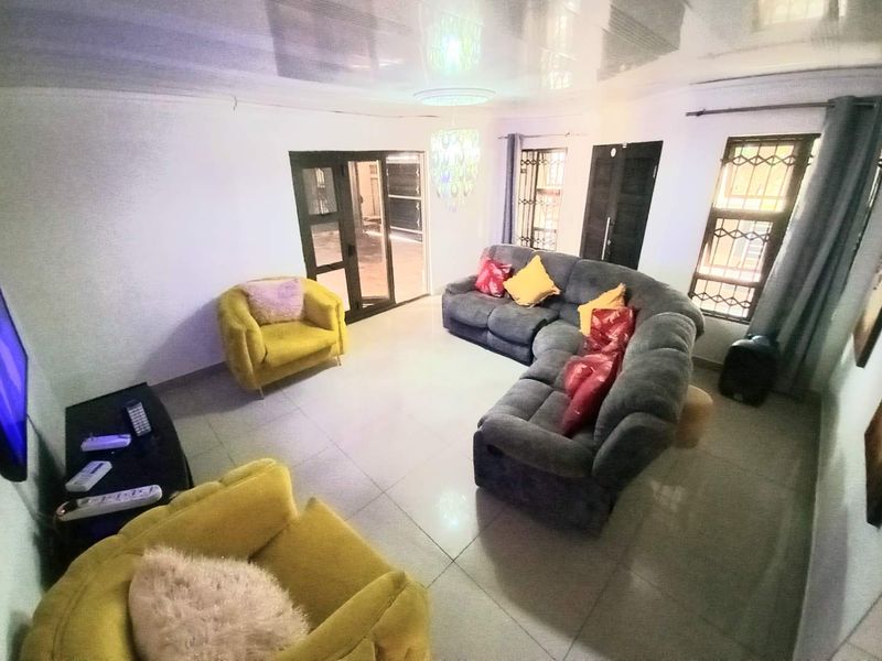 Three bedrooms house for sale in Elandspoort - Photo 7